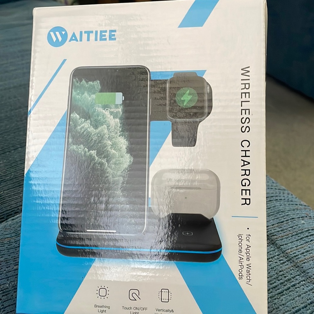 Waitiee Witeless Charger for Apple Watch/iPhone/AirPods NIB